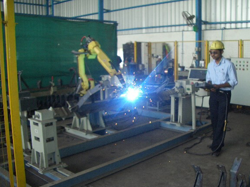 Welding ROBOT (FANUC Control)